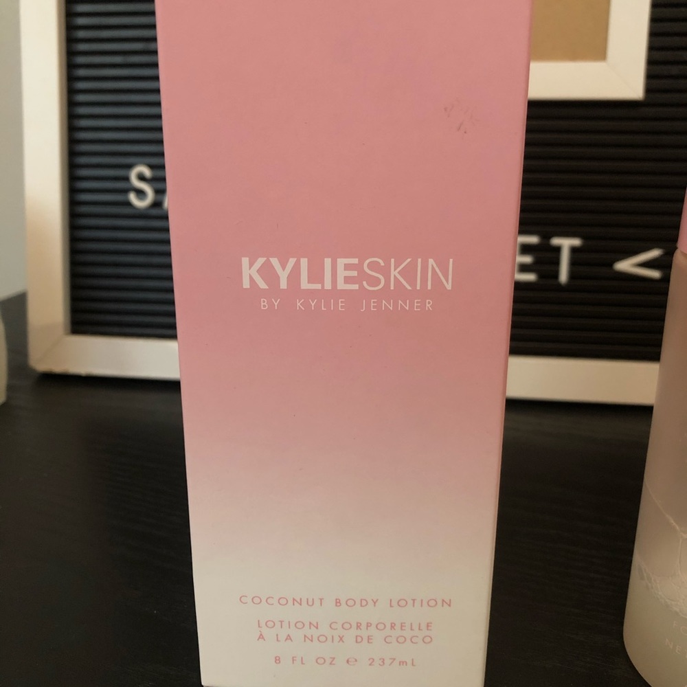 Kylie skin 😍